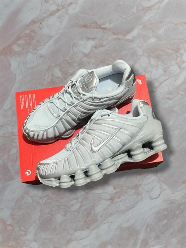 Nike Shox TL | Unisex