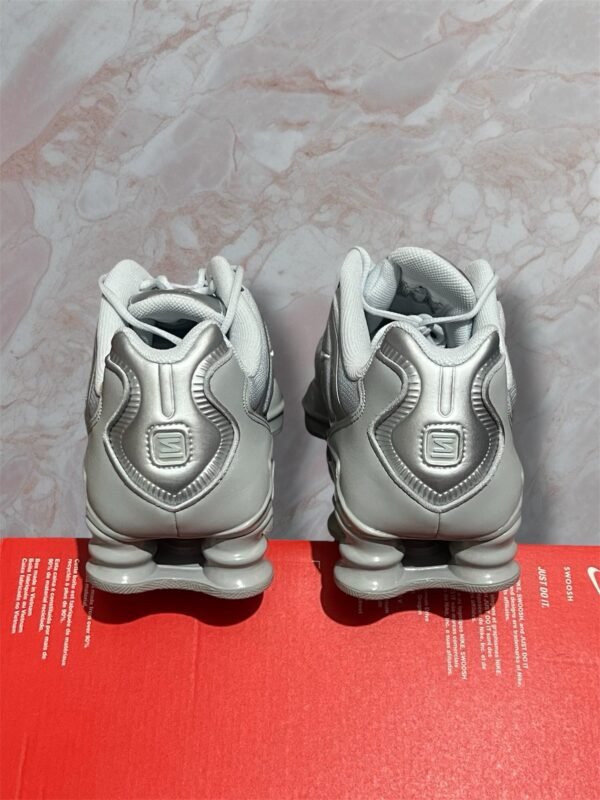 Nike Shox TL | Unisex
