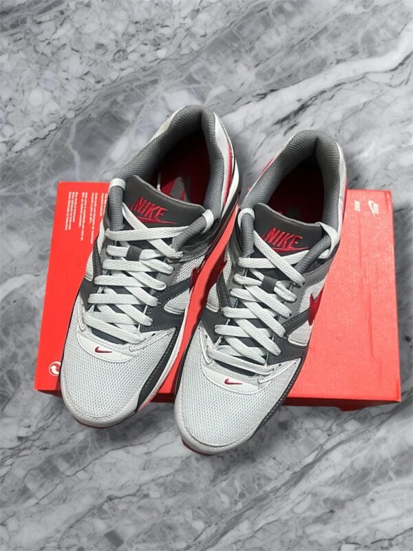 Nike Air Max Command
