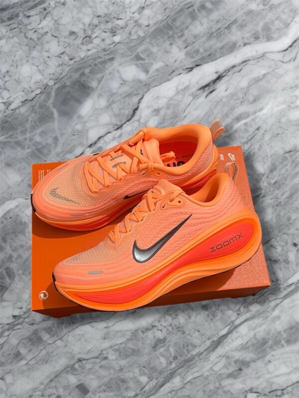 Nike Vomero Plus