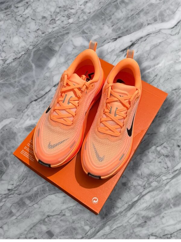 Nike Vomero Plus