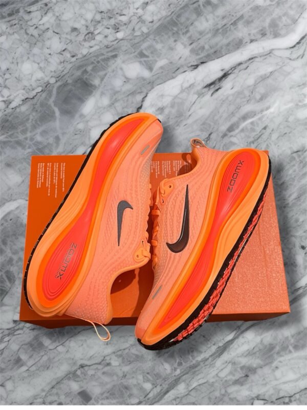 Nike Vomero Plus