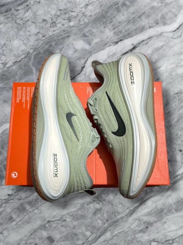 Nike Vomero Plus Jade Horizon/Black Spruce-Sail